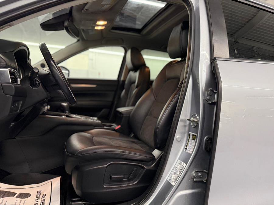 Used 2019 MAZDA CX-5 Touring image 18