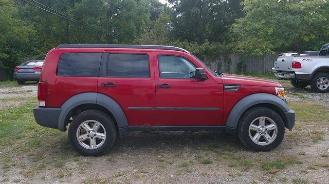 Used 2007 Dodge Nitro SXT AWD/4WD image 3