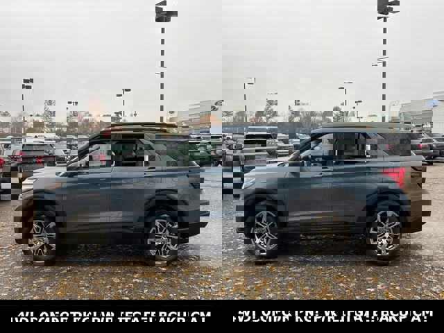 New 2026 Ford Explorer Active w/ Active Comfort Package image 3