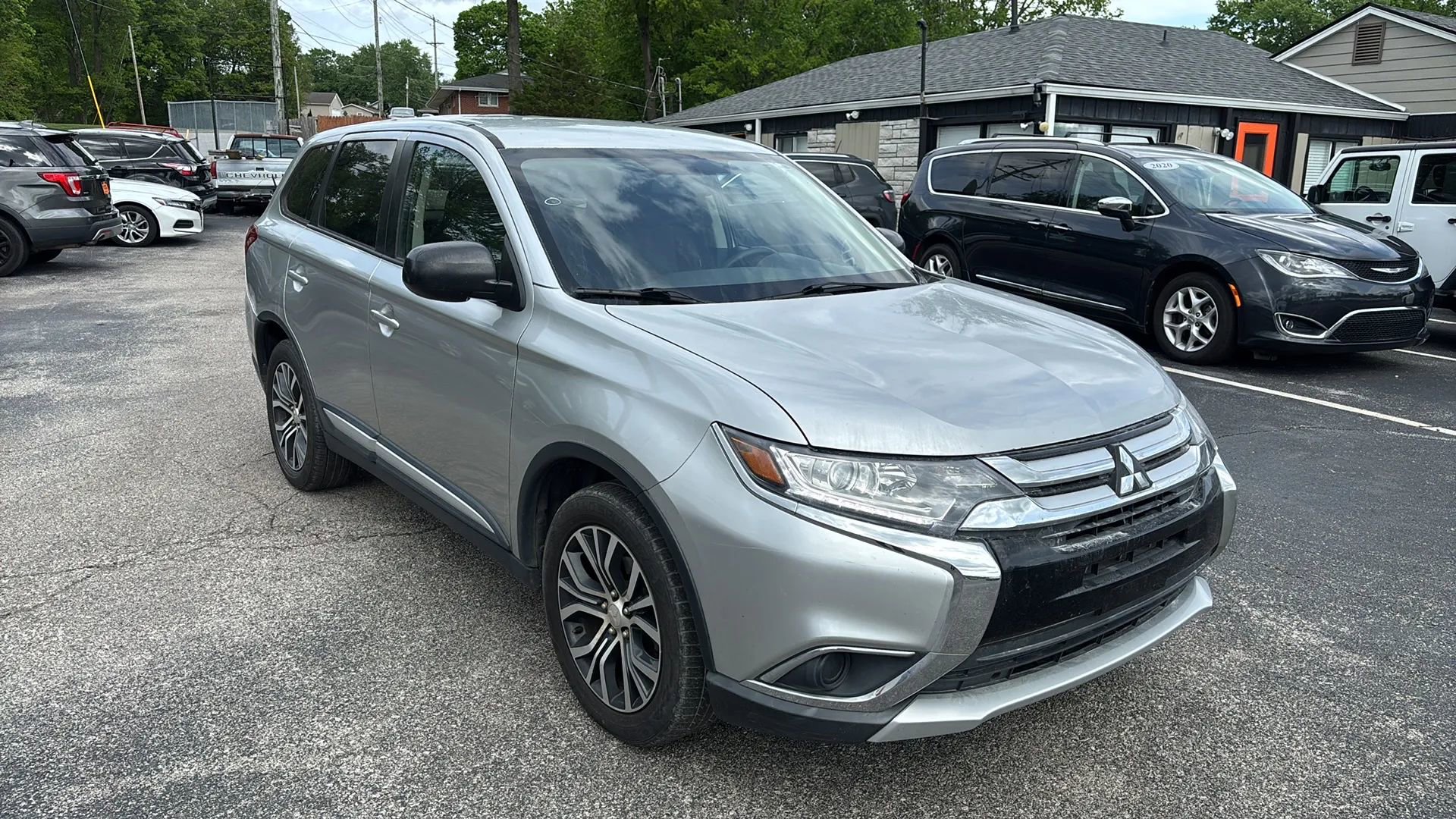 Used 2018 Mitsubishi Outlander ES FWD image 7