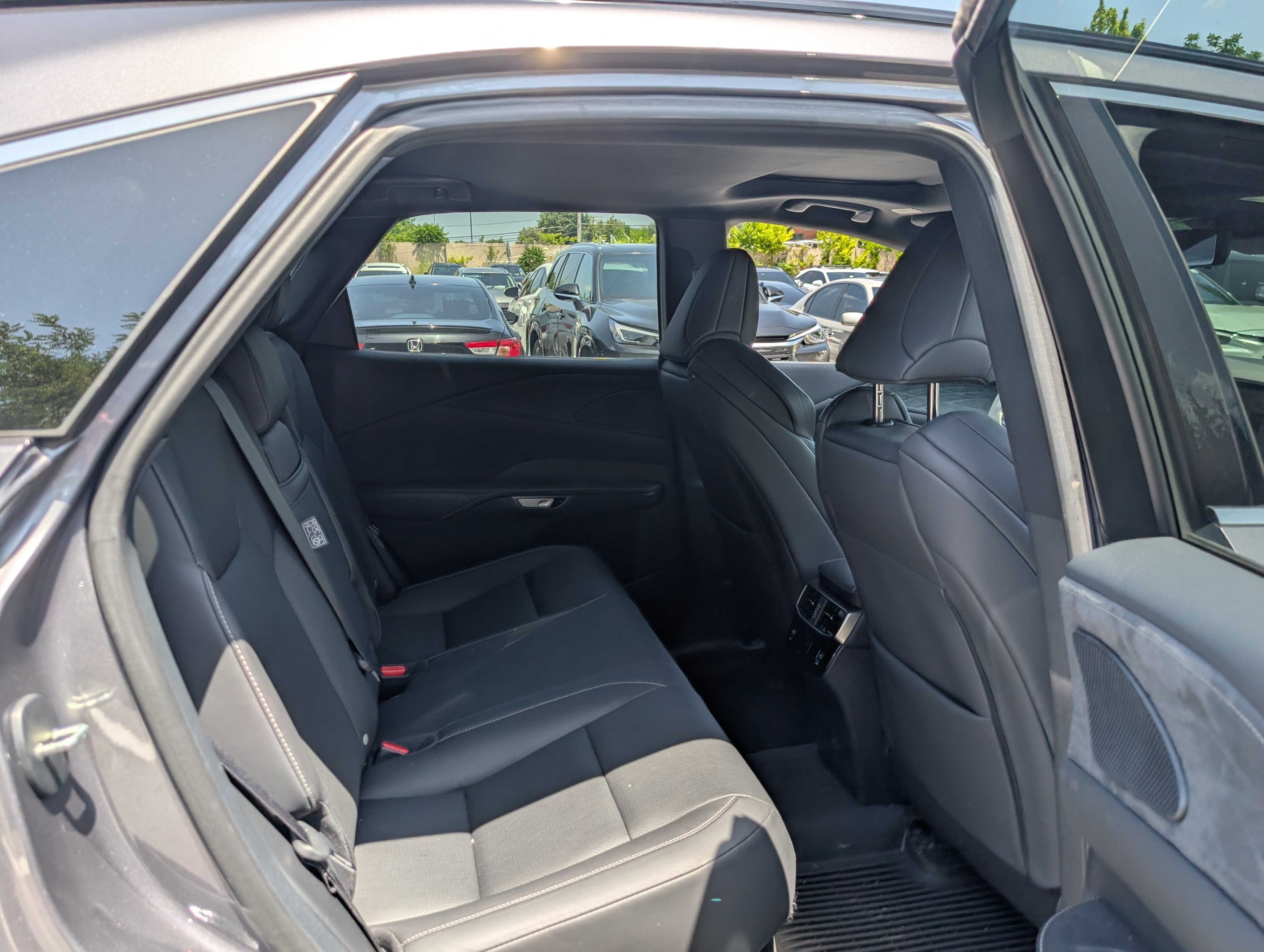 Used 2023 Lexus RX 350 F Sport w/ Accessory Package AWD/4WD image 13
