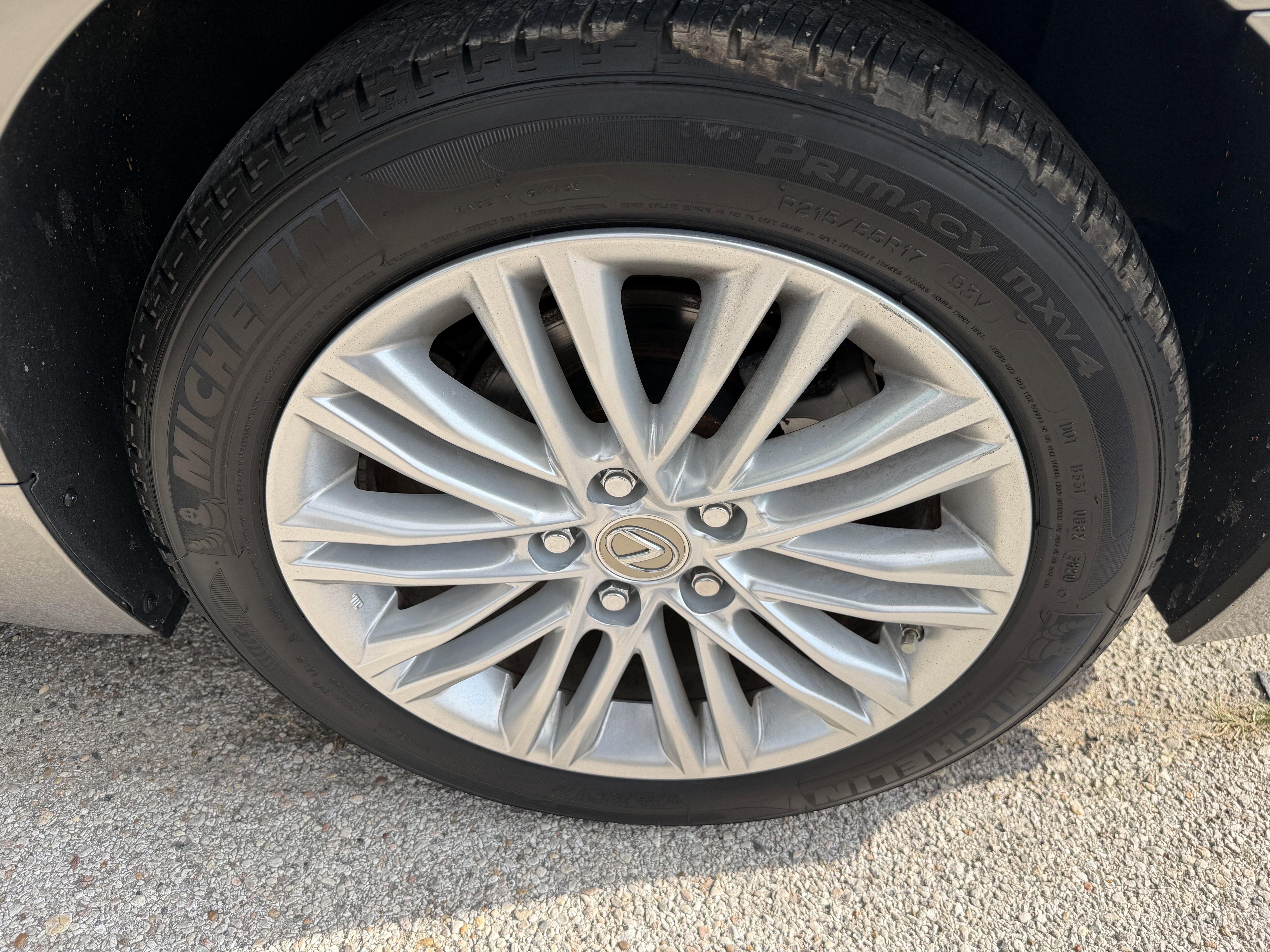 Used 2015 Lexus ES 350 w/ Luxury Package FWD image 28