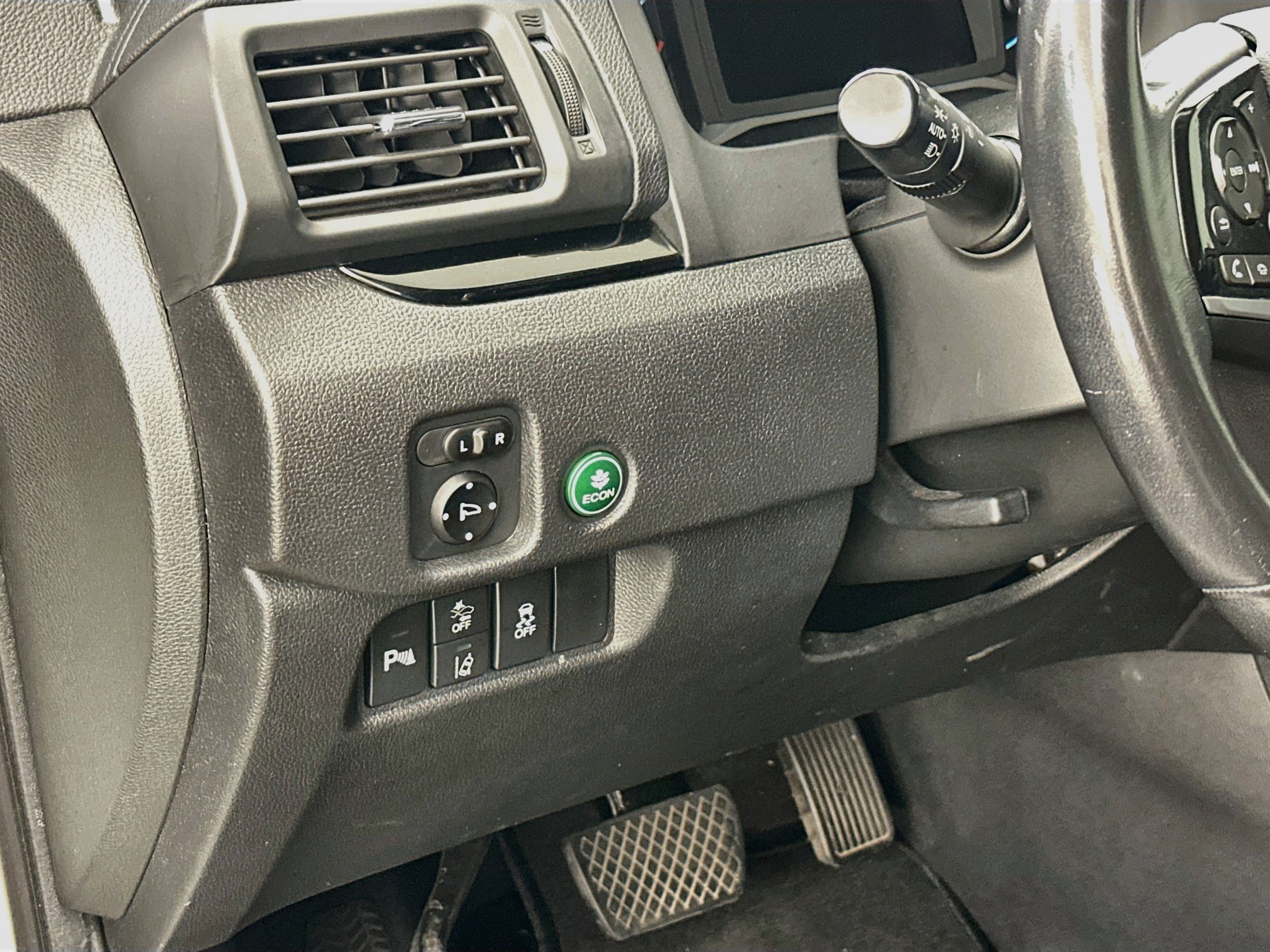 Used 2019 Honda Pilot Touring image 17