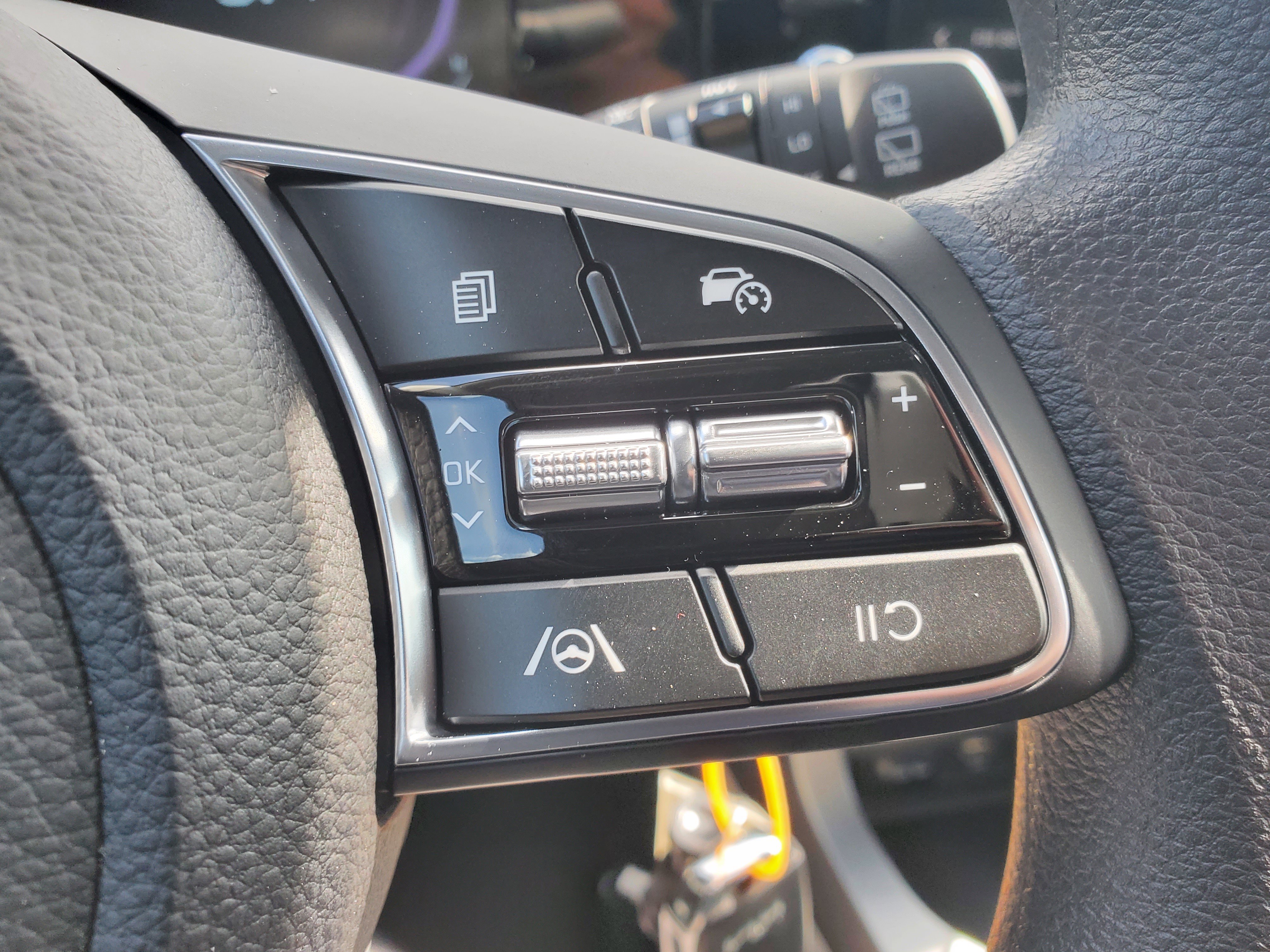 New 2026 Kia Seltos LX FWD image 24