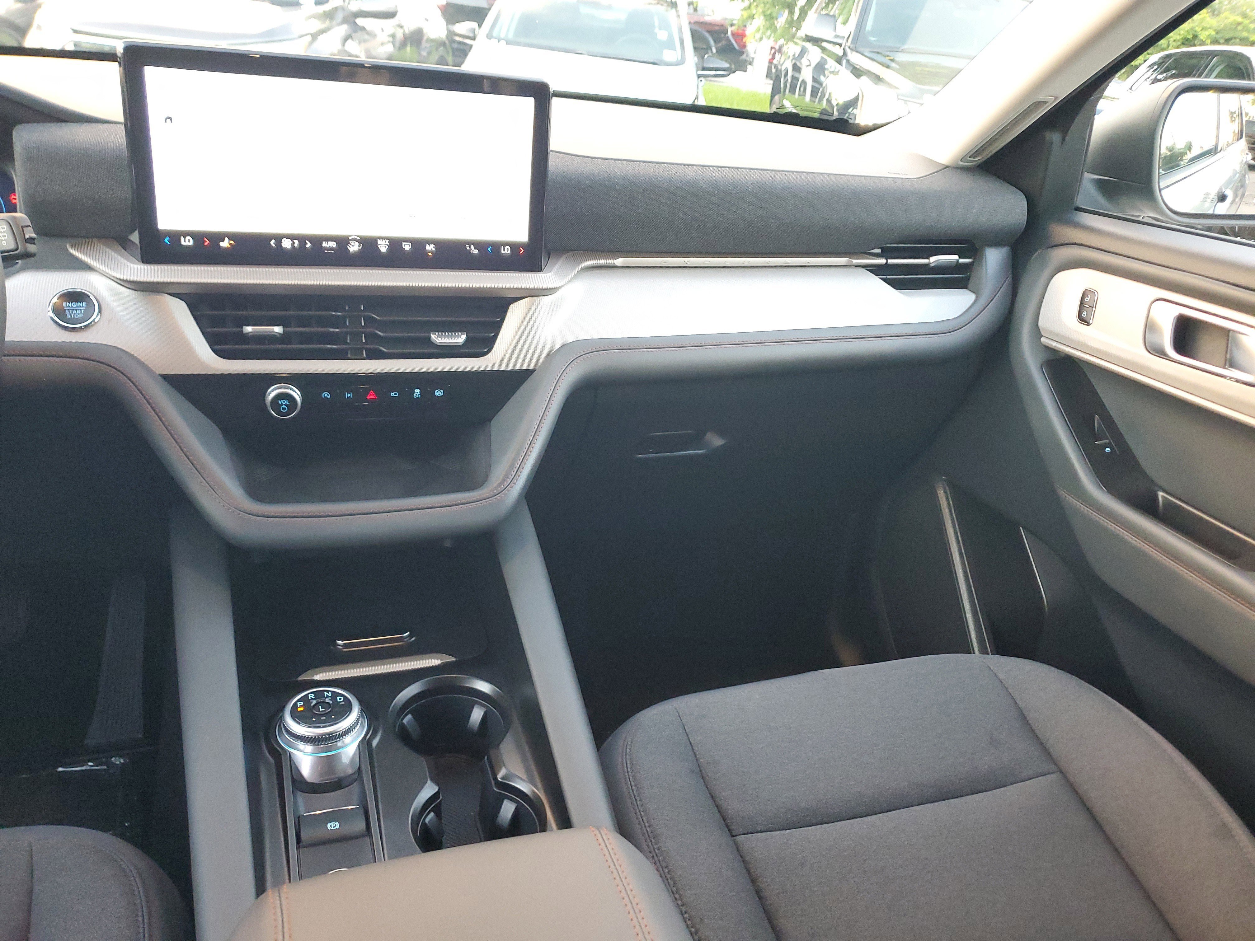 Used 2025 Ford Explorer Active image 19