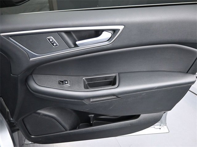 Used 2024 Ford Edge SEL image 25