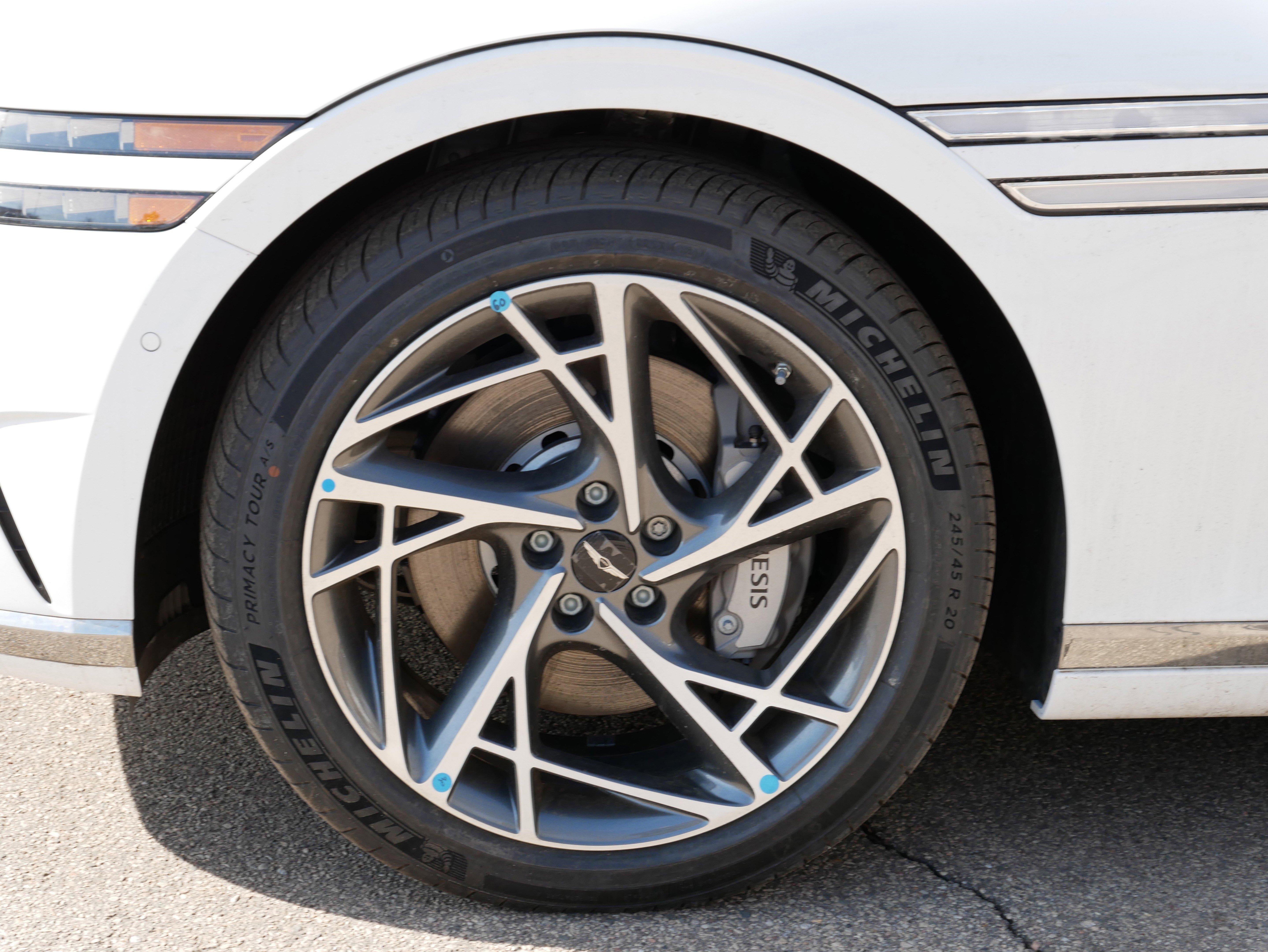 New 2025 Genesis G90 3.5T image 3