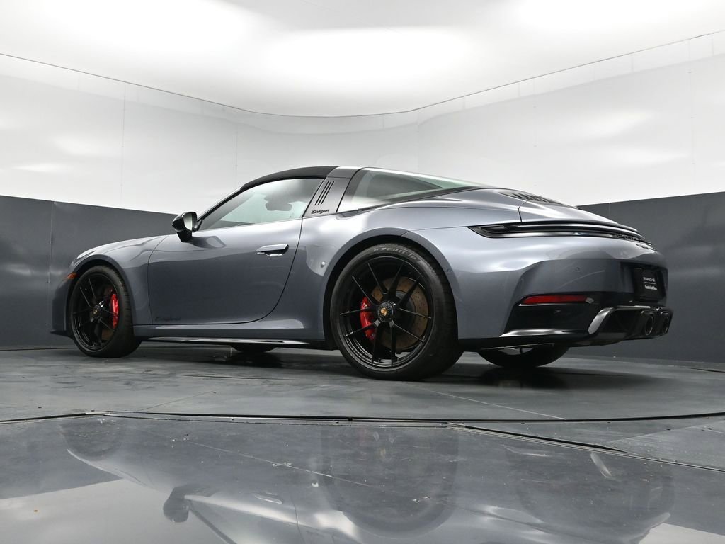 Certified 2026 Porsche 911 Targa 4 GTS w/ Premium Package AWD/4WD image 25
