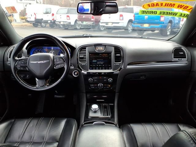 Used 2019 Chrysler 300 S image 14