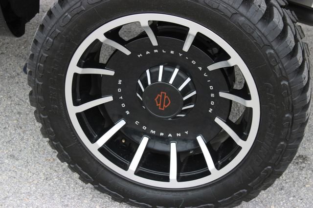 Used 2023 GMC Sierra 1500 AT4 w/ AT4 Premium Package AWD/4WD image 16