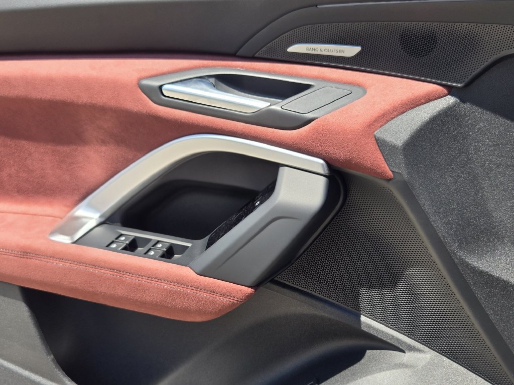 New 2026 Audi SQ5 Prestige AWD/4WD image 27
