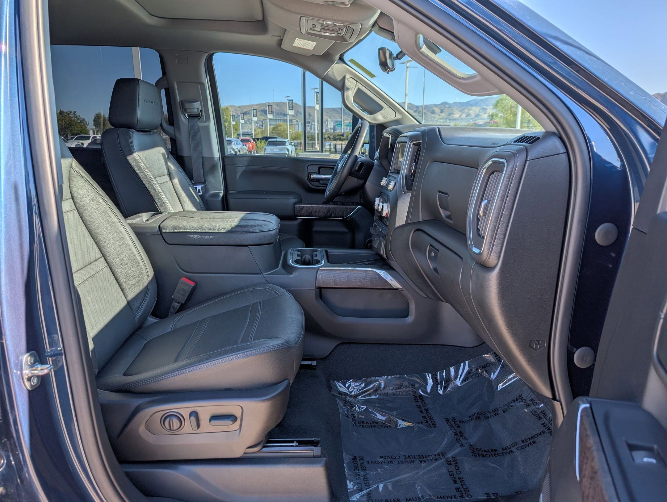 Used 2023 GMC Sierra 3500 Denali w/ Denali Ultimate Package image 30