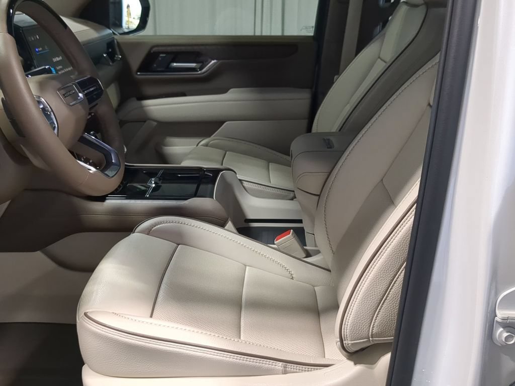 Used 2025 GMC Yukon Denali w/ Denali Reserve Package AWD/4WD image 20