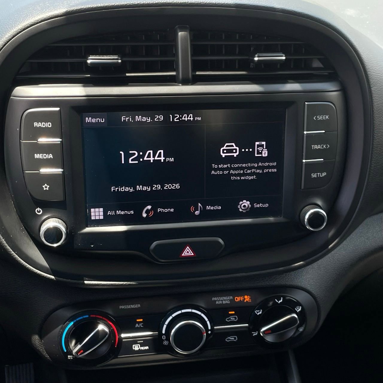 Used 2024 Kia Soul LX w/ Option Group 015 FWD image 16