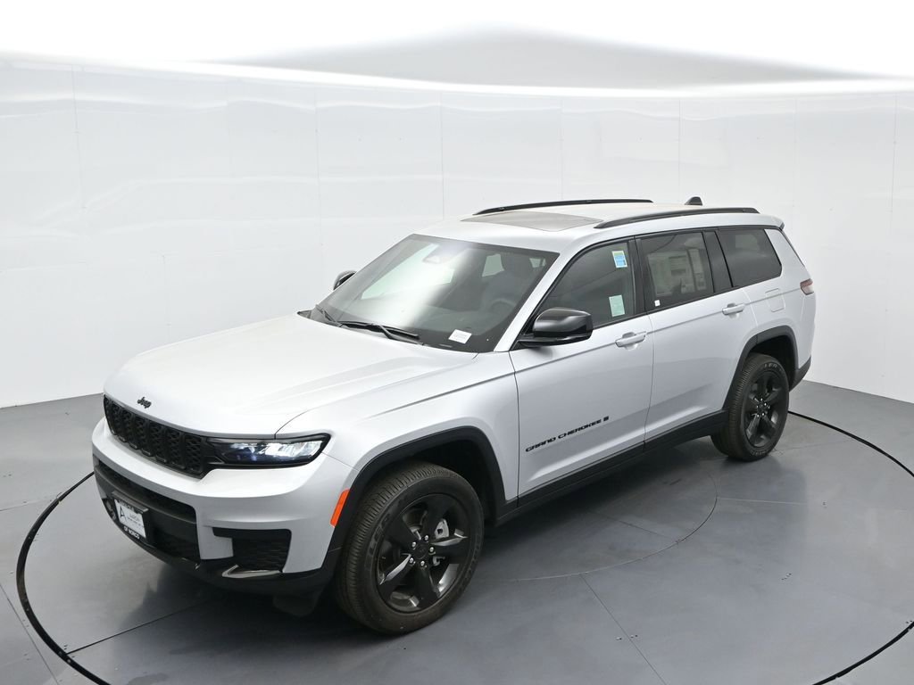 New 2025 Jeep Grand Cherokee L Altitude image 47
