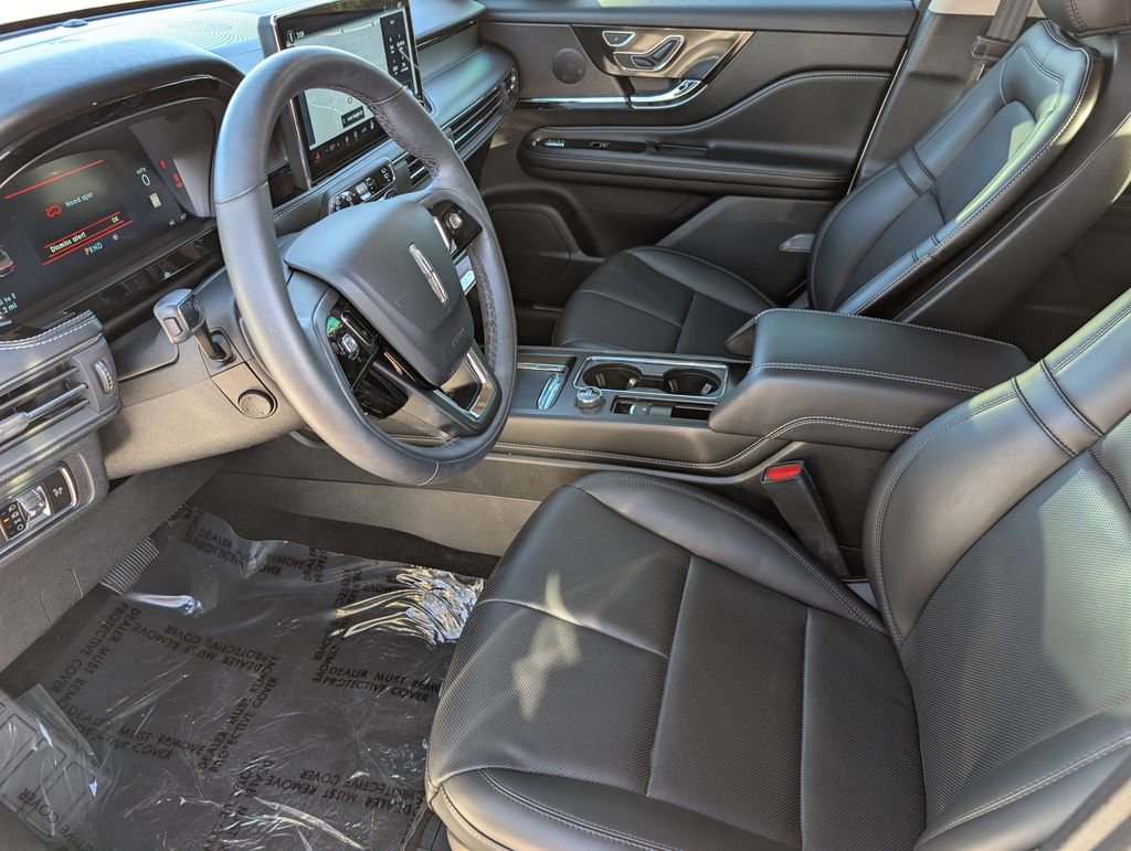 Used 2024 Lincoln Corsair AWD w/ Equipment Group 101A image 11