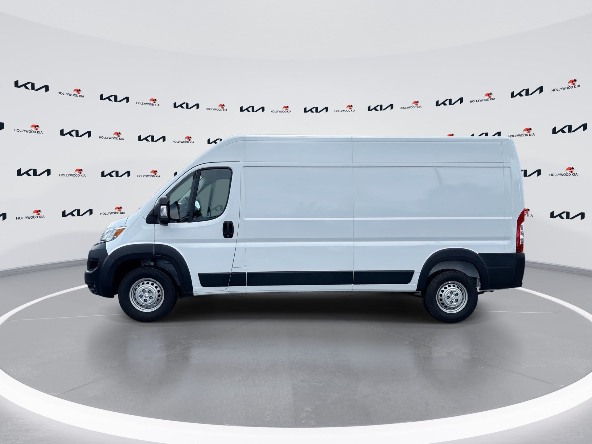 Used 2026 RAM ProMaster 2500 w/ Convenience Group FWD image 5