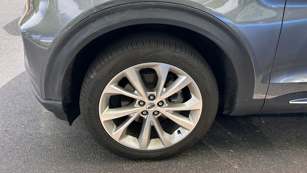 Used 2022 Ford Explorer Platinum w/ Equipment Group 601A image 9