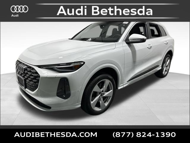 Certified 2025 Audi Q5 Premium Plus w/ Premium Plus AWD/4WD image 3