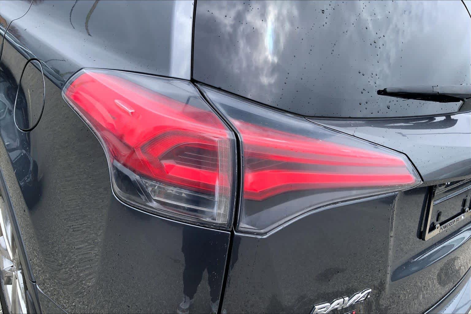 Used 2016 Toyota RAV4 Limited AWD/4WD image 28