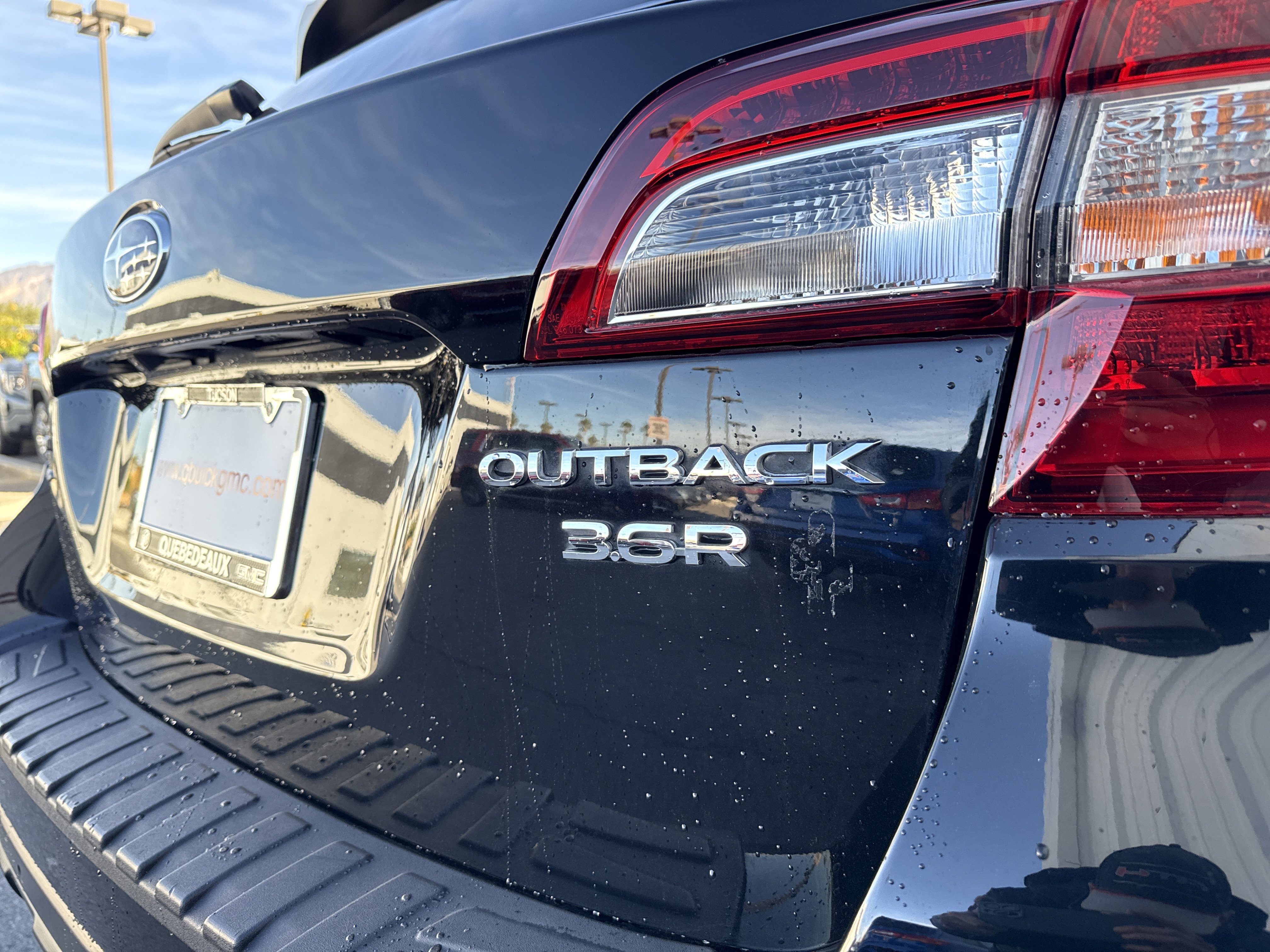 Used 2018 Subaru Outback 3.6R Limited image 9