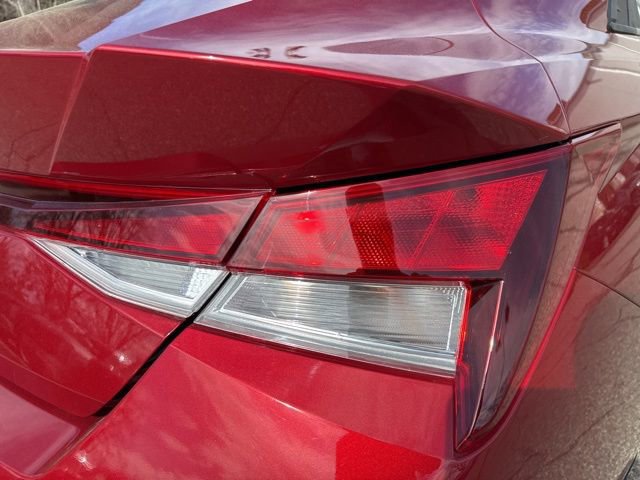 Certified 2023 Hyundai Elantra SE image 34