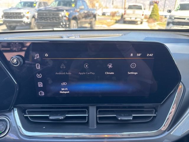 Used 2025 Chevrolet Trax ACTIV w/ Driver Confidence Package image 24