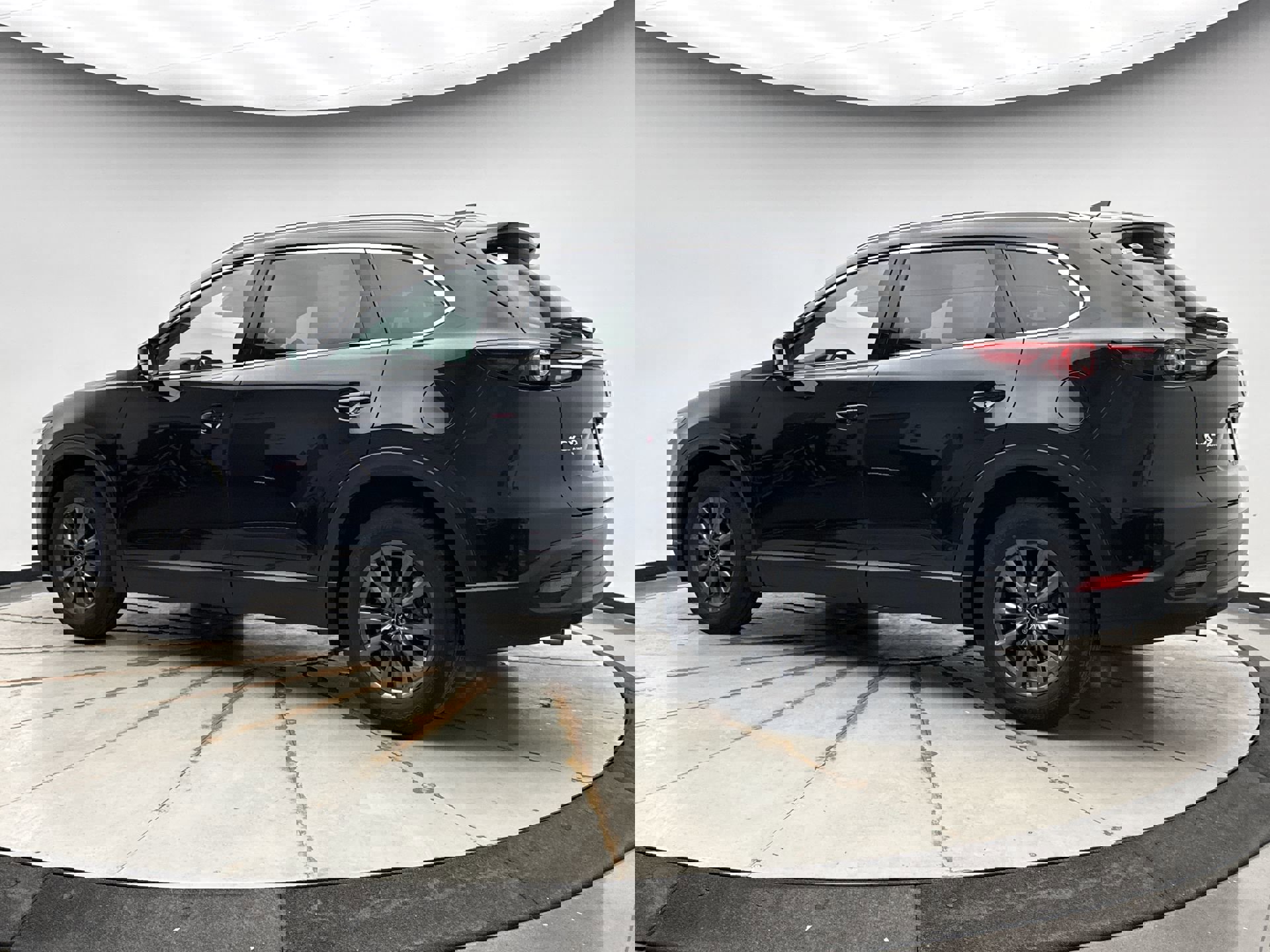 Used 2023 MAZDA CX-9 Touring AWD/4WD image 3