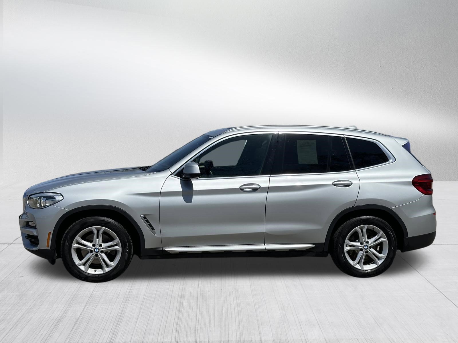 Used 2018 BMW X3 xDrive30i w/ Convenience Package AWD/4WD image 4