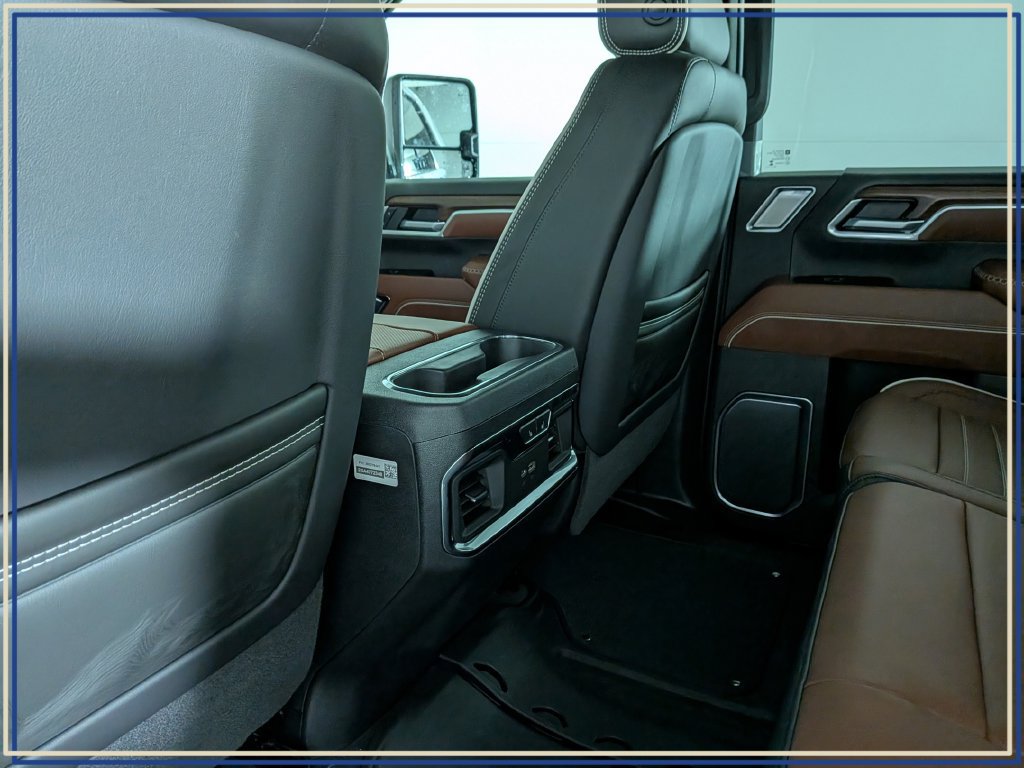 New 2026 GMC Sierra 3500 Denali Ultimate AWD/4WD image 33