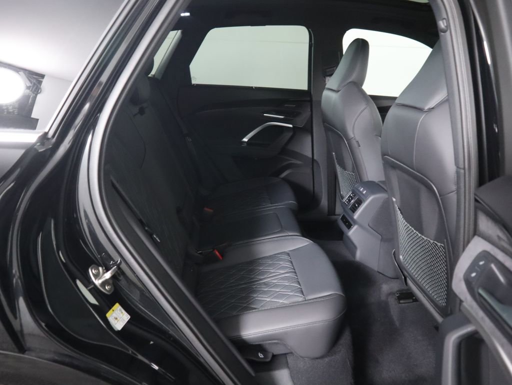 New 2025 Audi SQ5 Premium Plus image 24