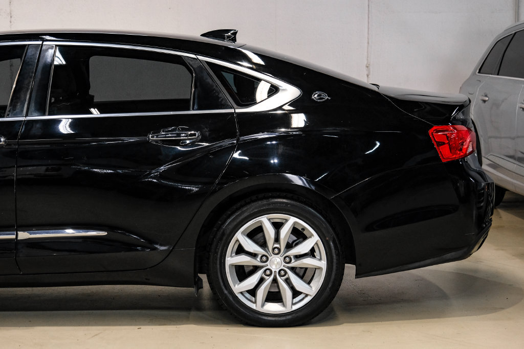 Used 2016 Chevrolet Impala LTZ FWD image 15