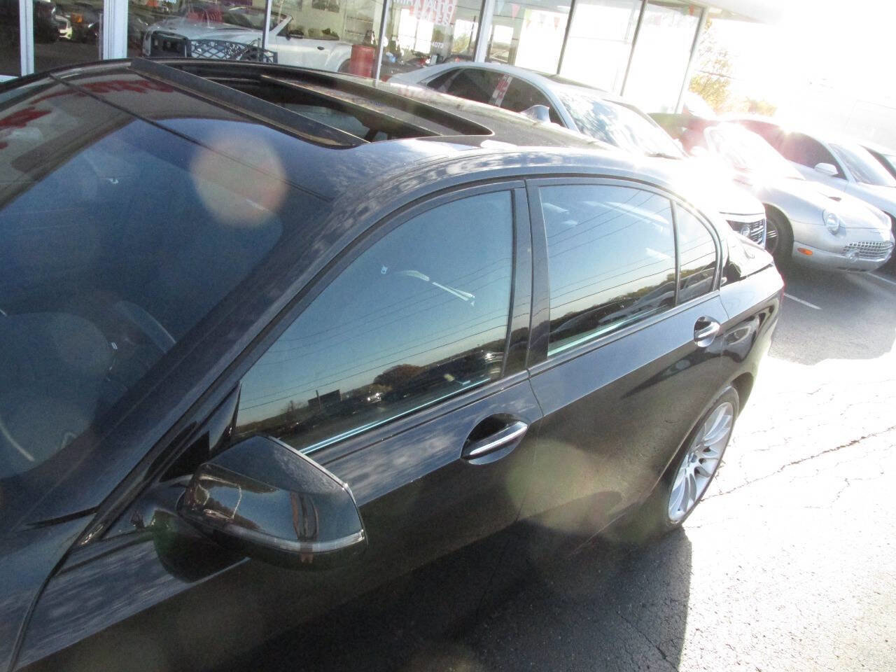 Used 2014 BMW 740Li w/ Executive Package image 33