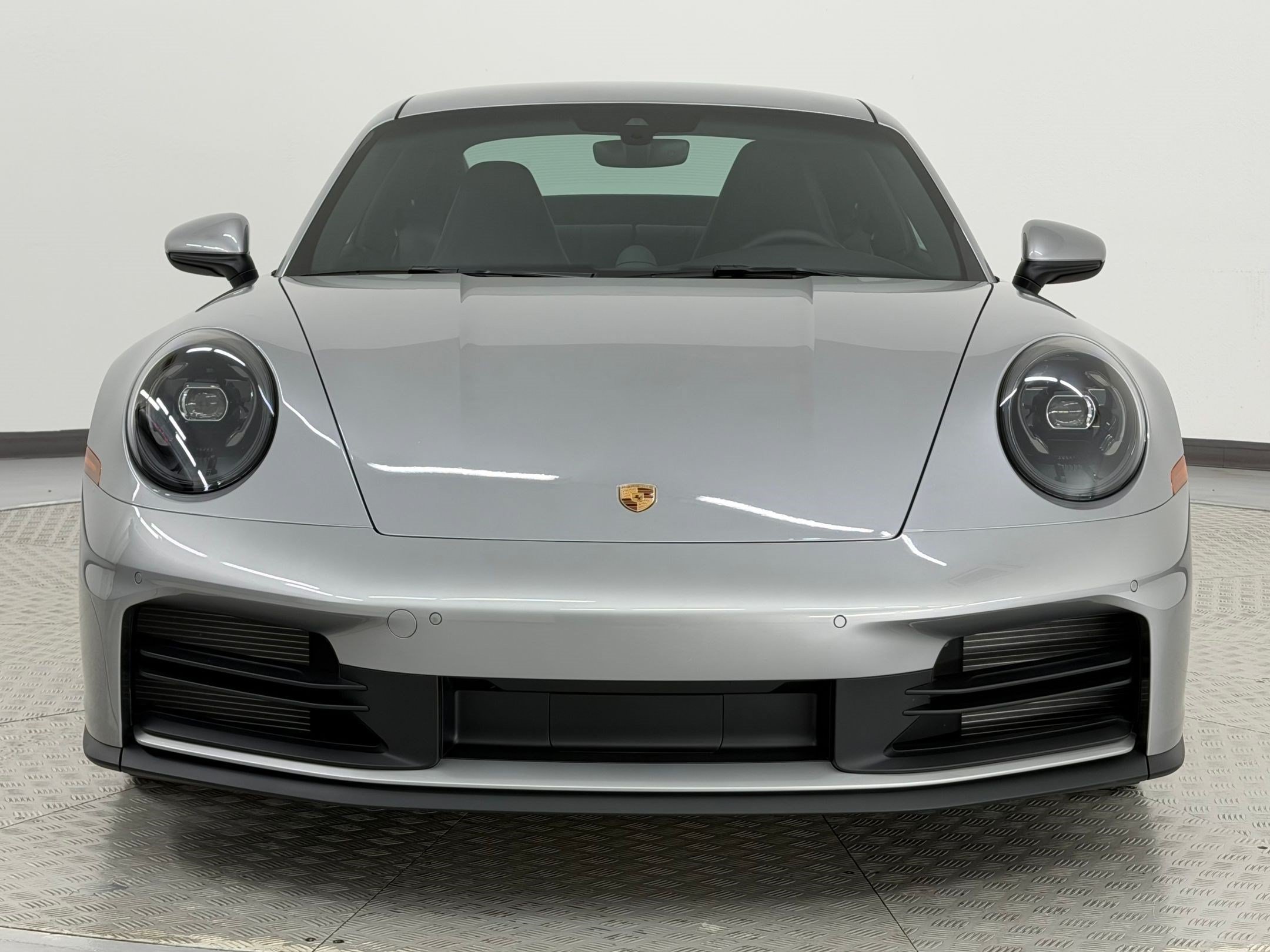 Certified 2025 Porsche 911 Carrera RWD image 6
