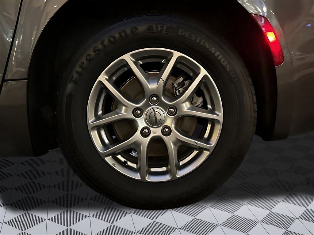 Used 2021 Chrysler Pacifica Touring image 45