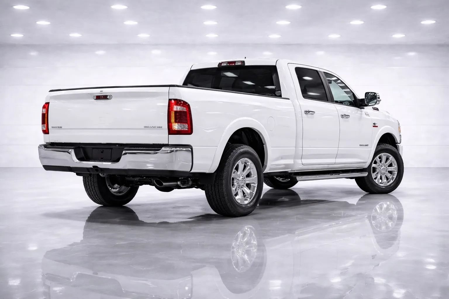 Used 2022 RAM 2500 Laramie AWD/4WD image 5