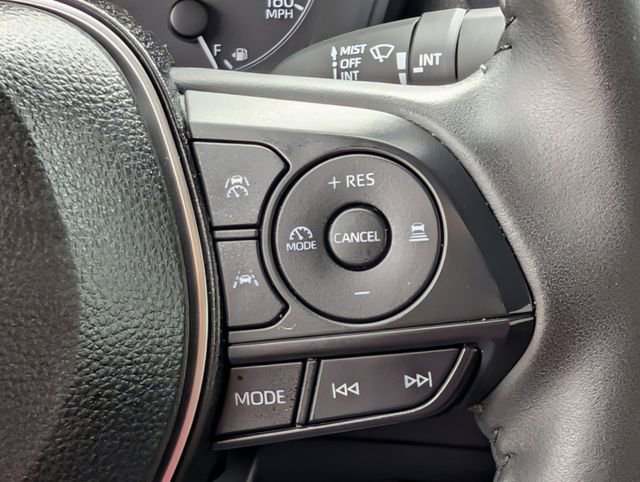 Used 2025 Toyota Corolla SE image 18