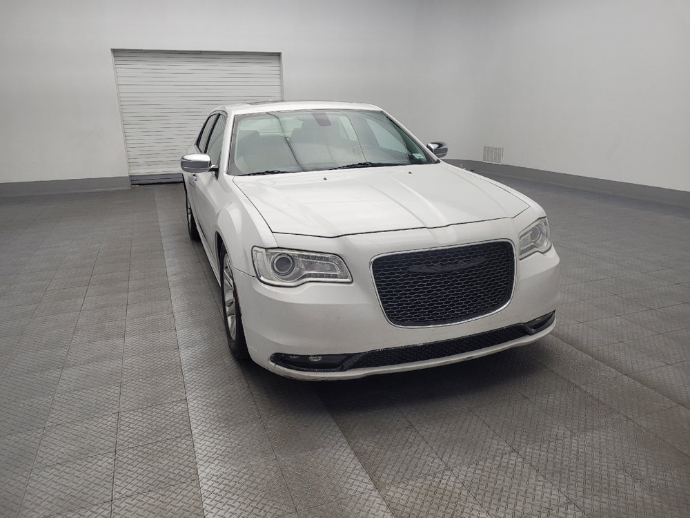 Used 2016 Chrysler 300 C image 14