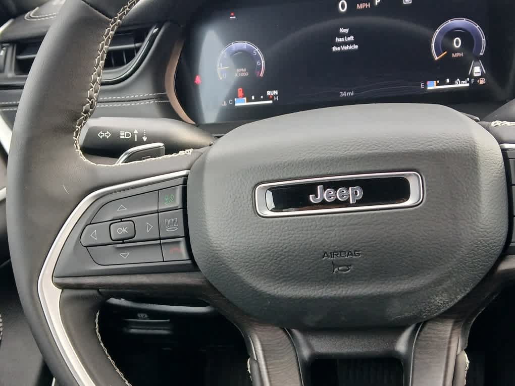 New 2026 Jeep Grand Cherokee L Limited w/ Limited Altitude Package AWD/4WD image 22
