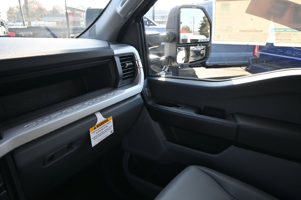 New 2024 Ford F350 XL w/ XL Chrome Package RWD image 19