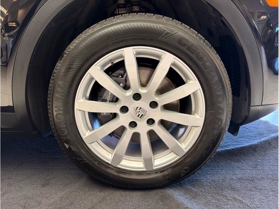 Used 2021 Porsche Cayenne E-Hybrid AWD/4WD image 49