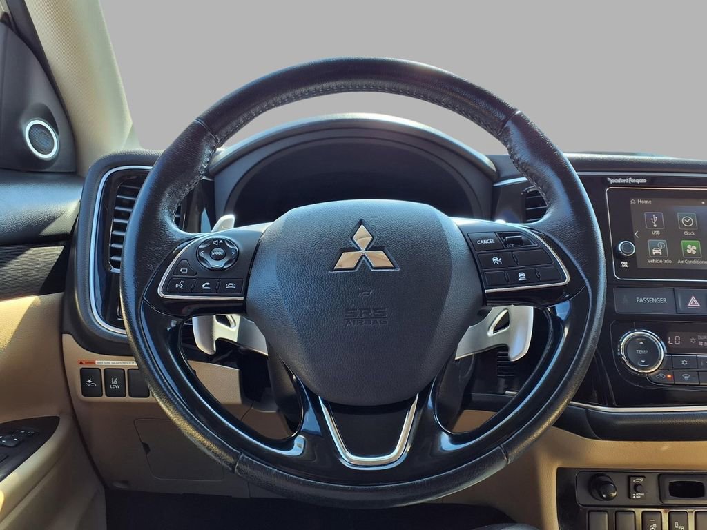 Used 2018 Mitsubishi Outlander GT image 16
