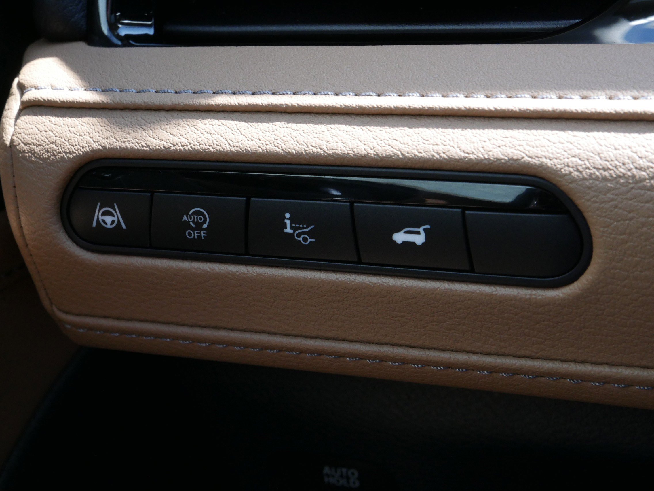 Certified 2025 INFINITI QX80 Sensory image 26