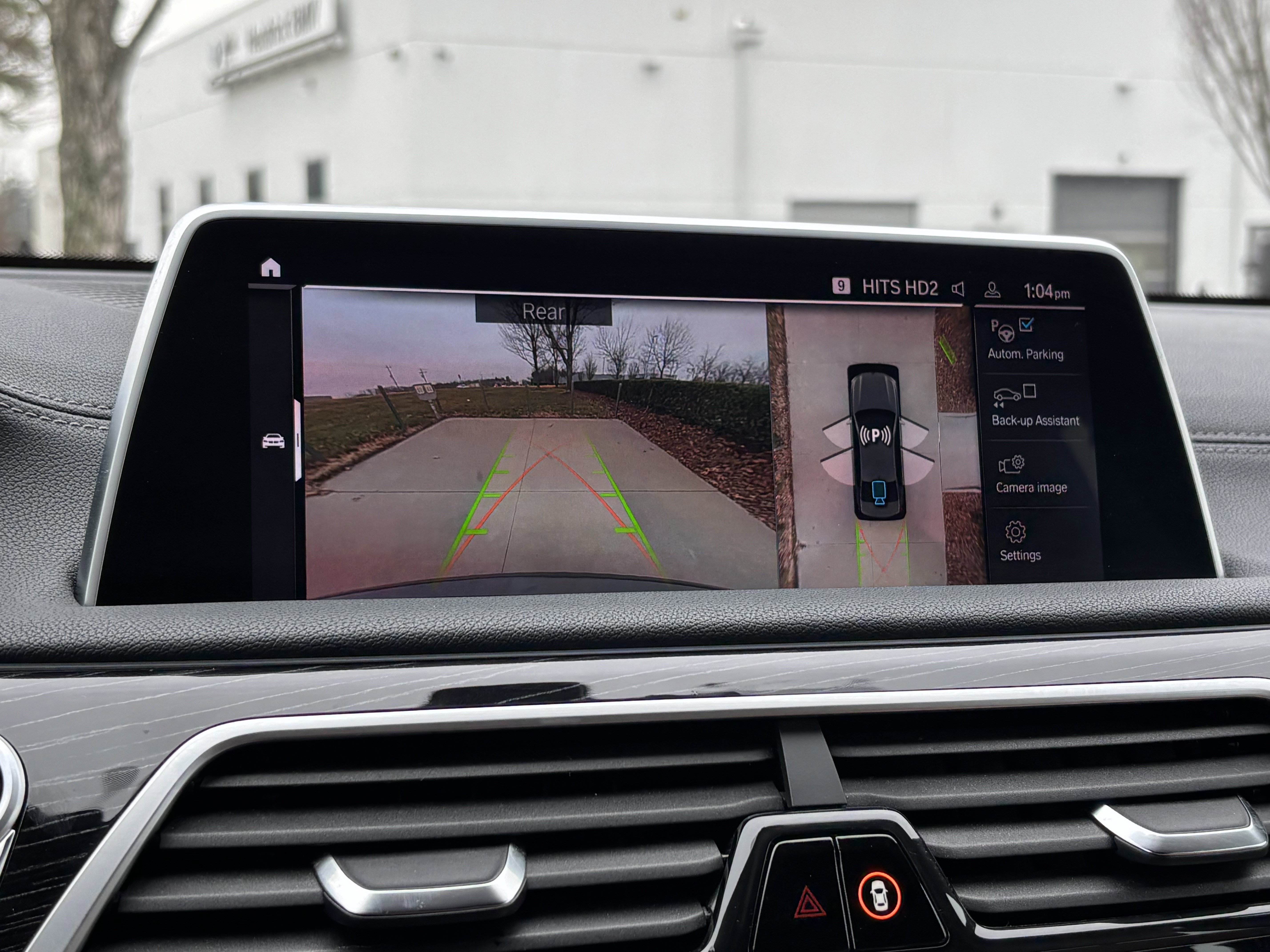 Used 2022 BMW 745e xDrive w/ M Sport Package image 23