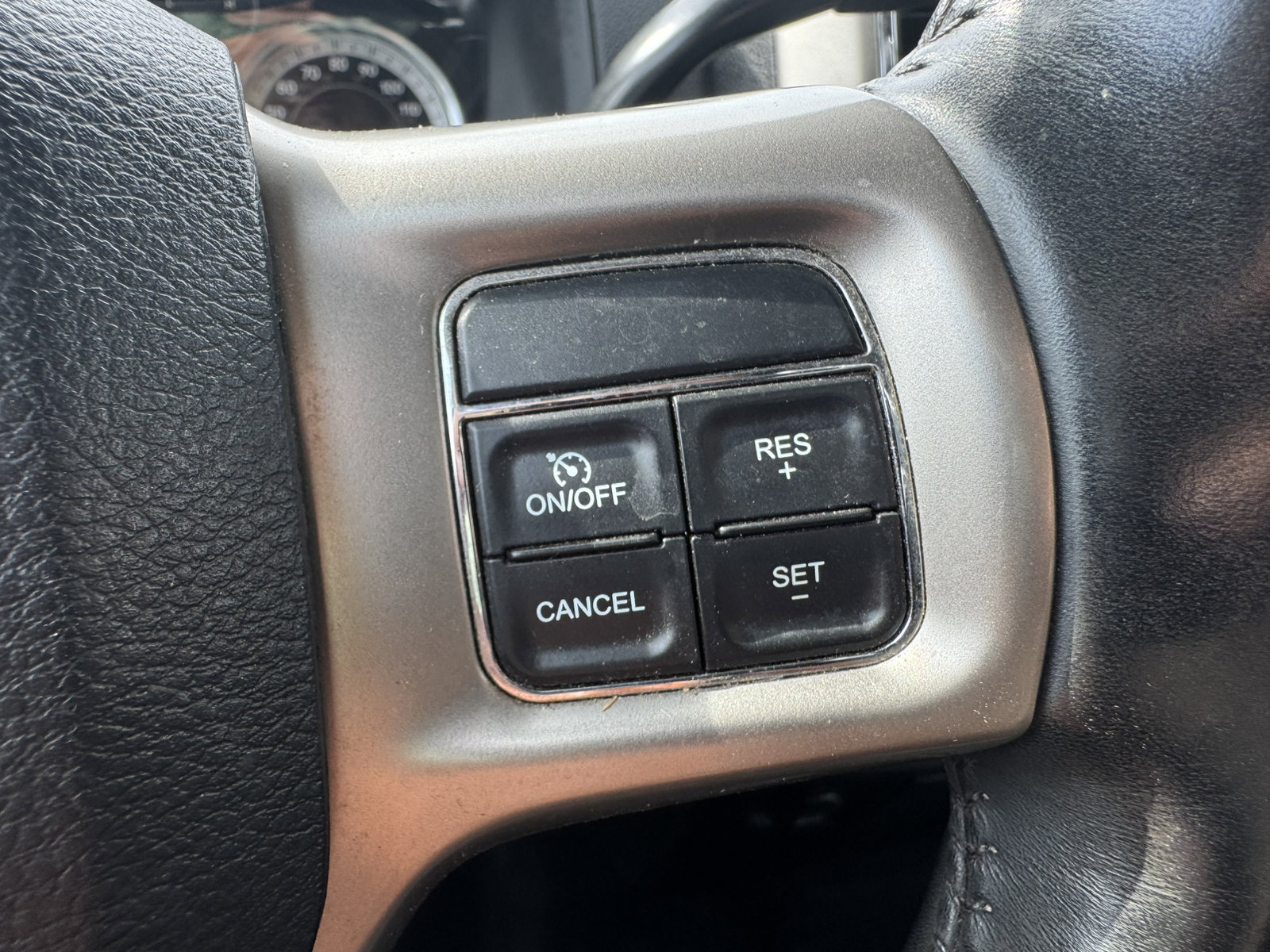Used 2015 RAM 2500 Laramie AWD/4WD image 31
