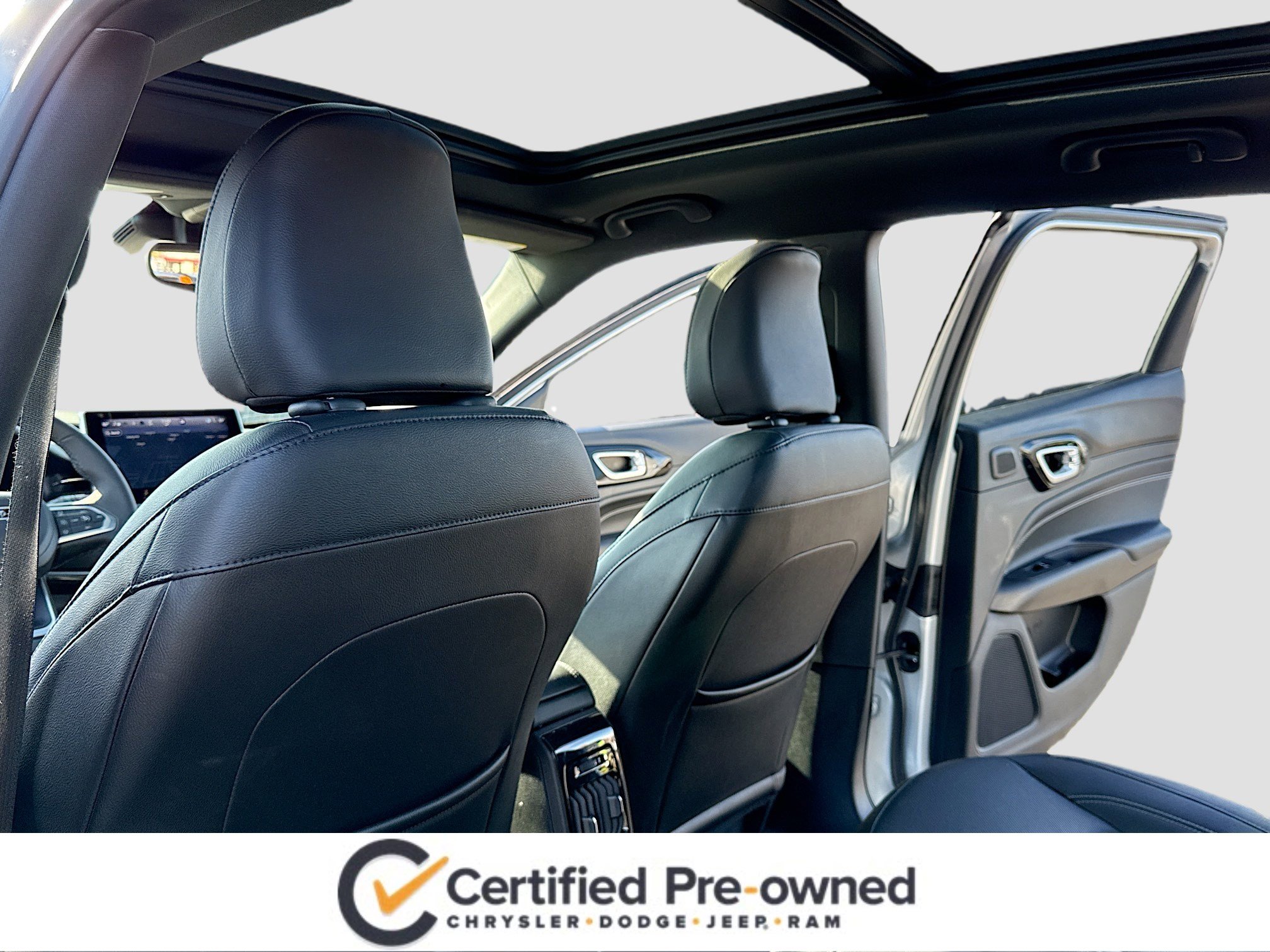 Certified 2024 Jeep Compass Limited w/ High Altitude Package image 7