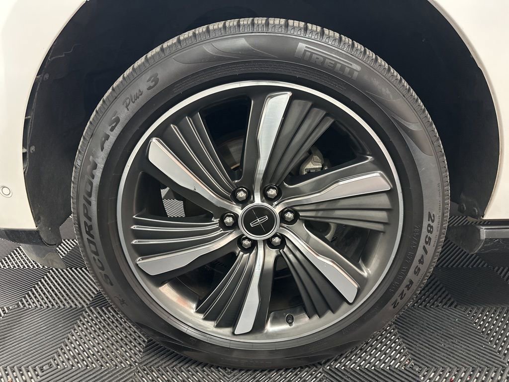 Used 2019 Lincoln Navigator L Black Label w/ Cargo Package AWD/4WD image 42