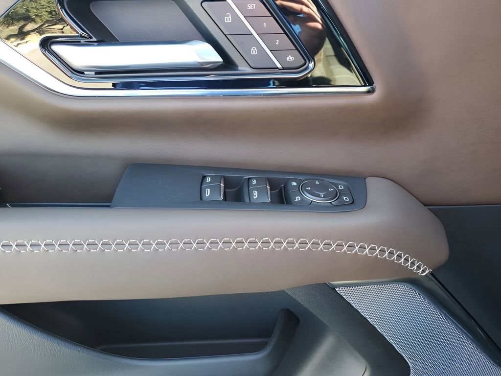 Used 2025 GMC Yukon XL Denali Ultimate image 29