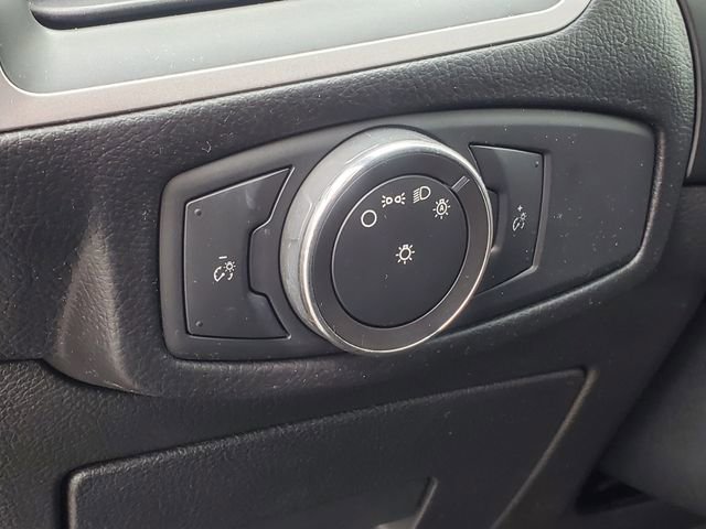 Used 2015 Ford Edge SEL image 13