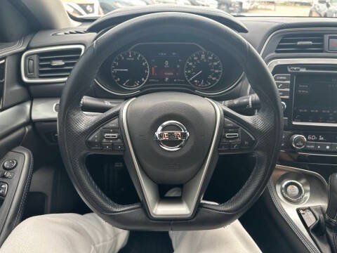 Used 2019 Nissan Maxima 3.5 S w/ Floor Mat Group FWD image 15